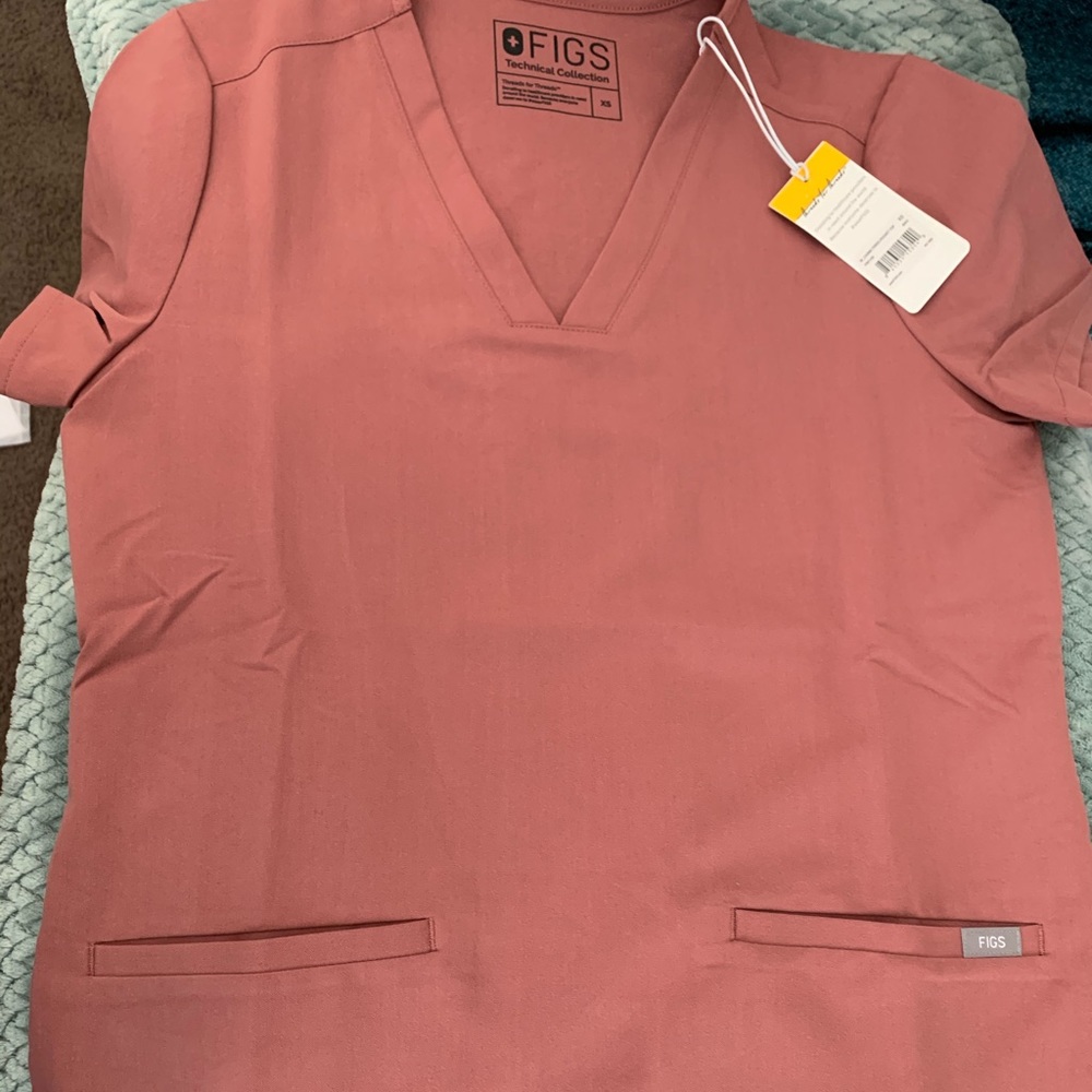 Figs scrub top Mauve
